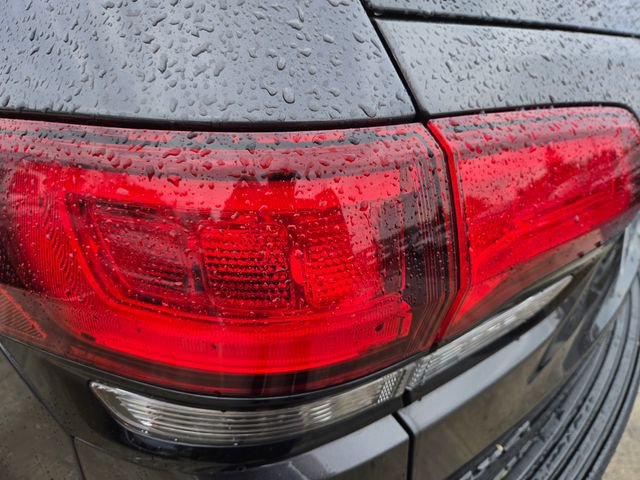 Certified 2020 Jeep Grand Cherokee Altitude AWD/4WD image 13