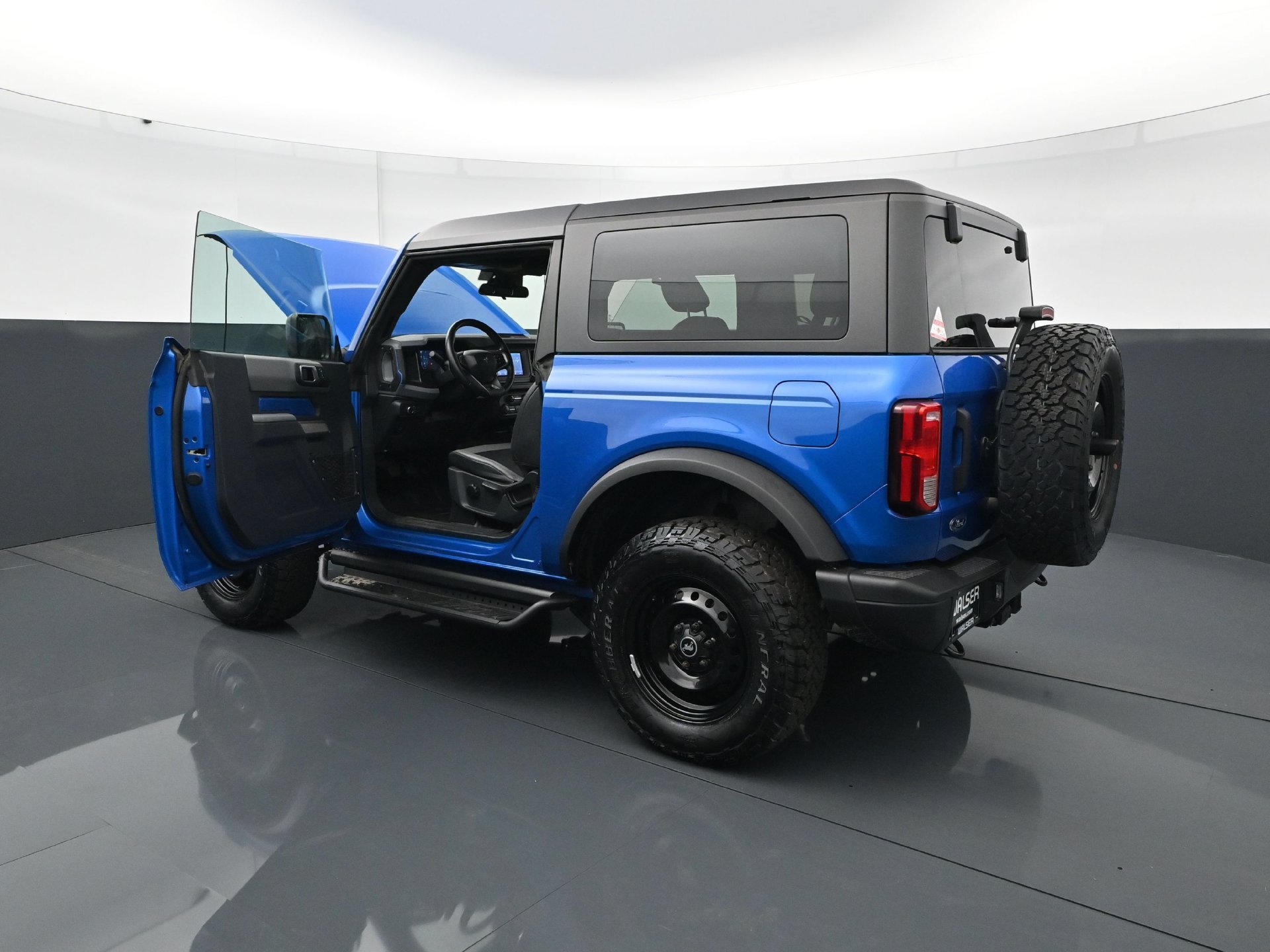 Used 2021 Ford Bronco Black Diamond AWD/4WD image 30
