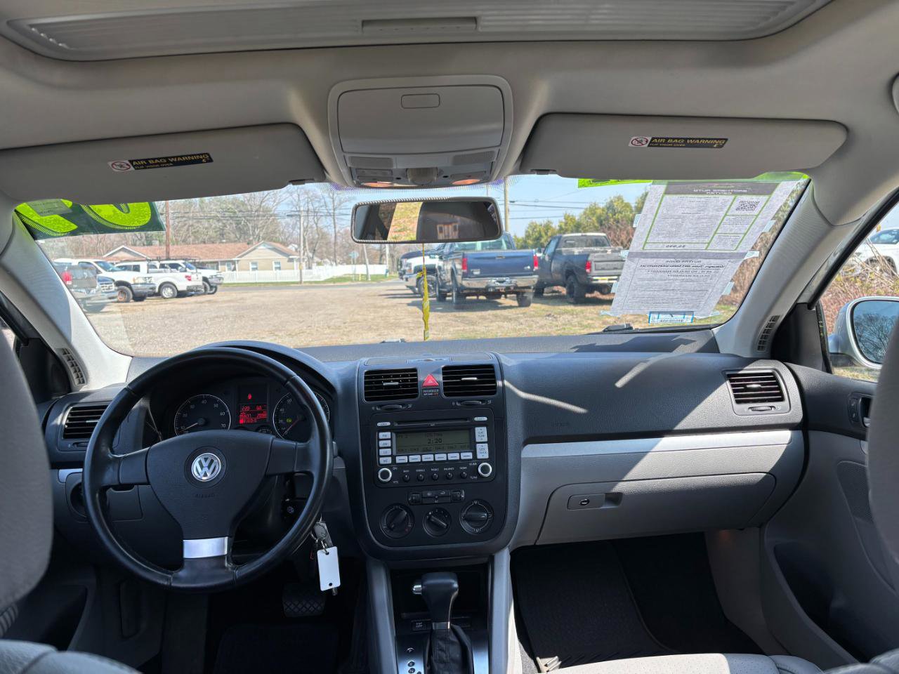 Used 2009 Volkswagen Jetta SE FWD image 10