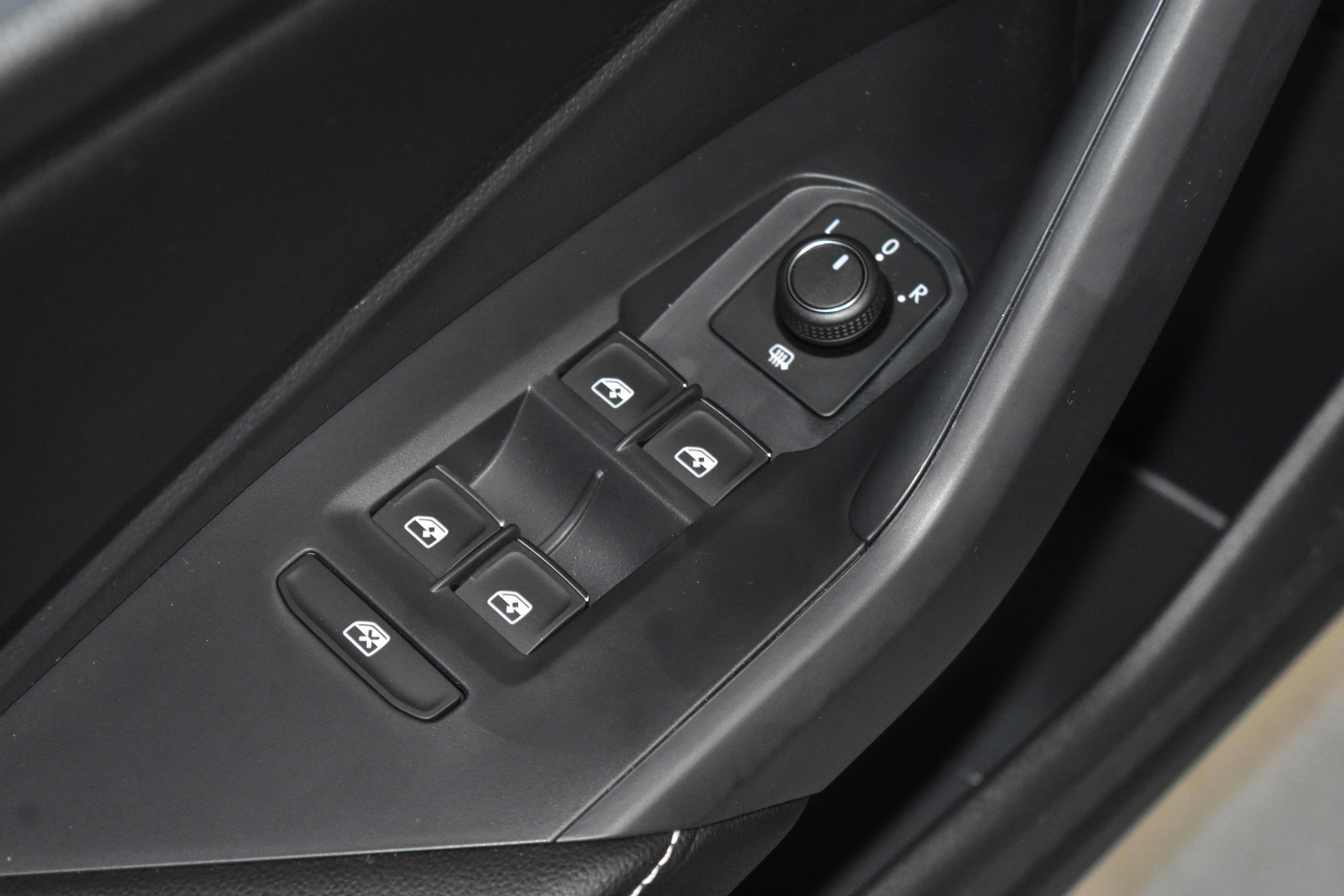 New 2026 Volkswagen Jetta Sport FWD image 4