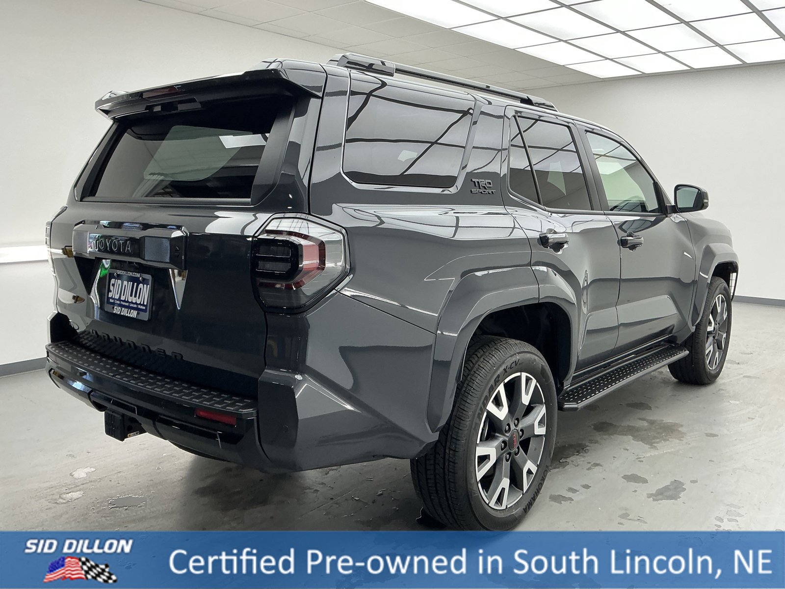 Used 2025 Toyota 4Runner Limited image 4