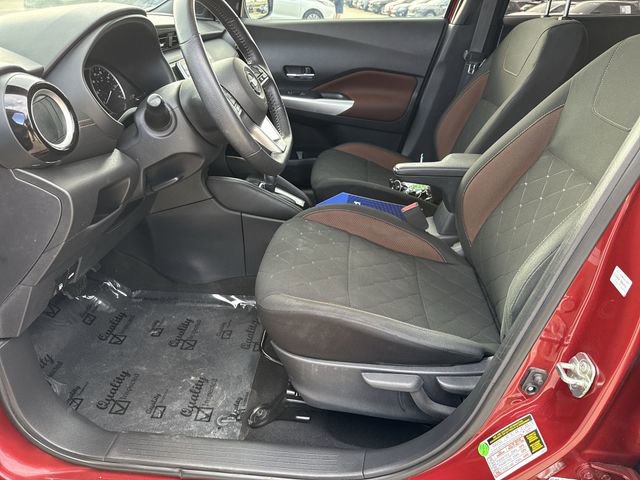 Used 2020 Nissan Kicks SR image 18