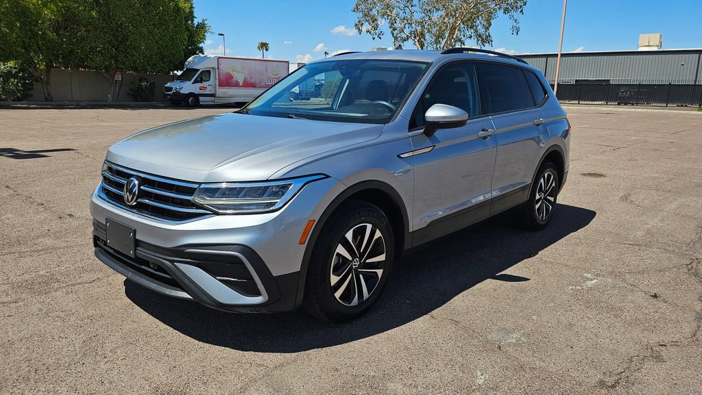 Used 2023 Volkswagen Tiguan S FWD image 4