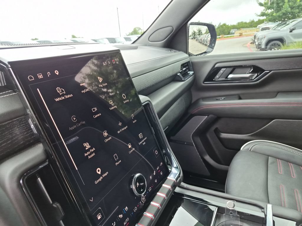 Certified 2025 GMC Yukon AT4 Ultimate AWD/4WD image 30