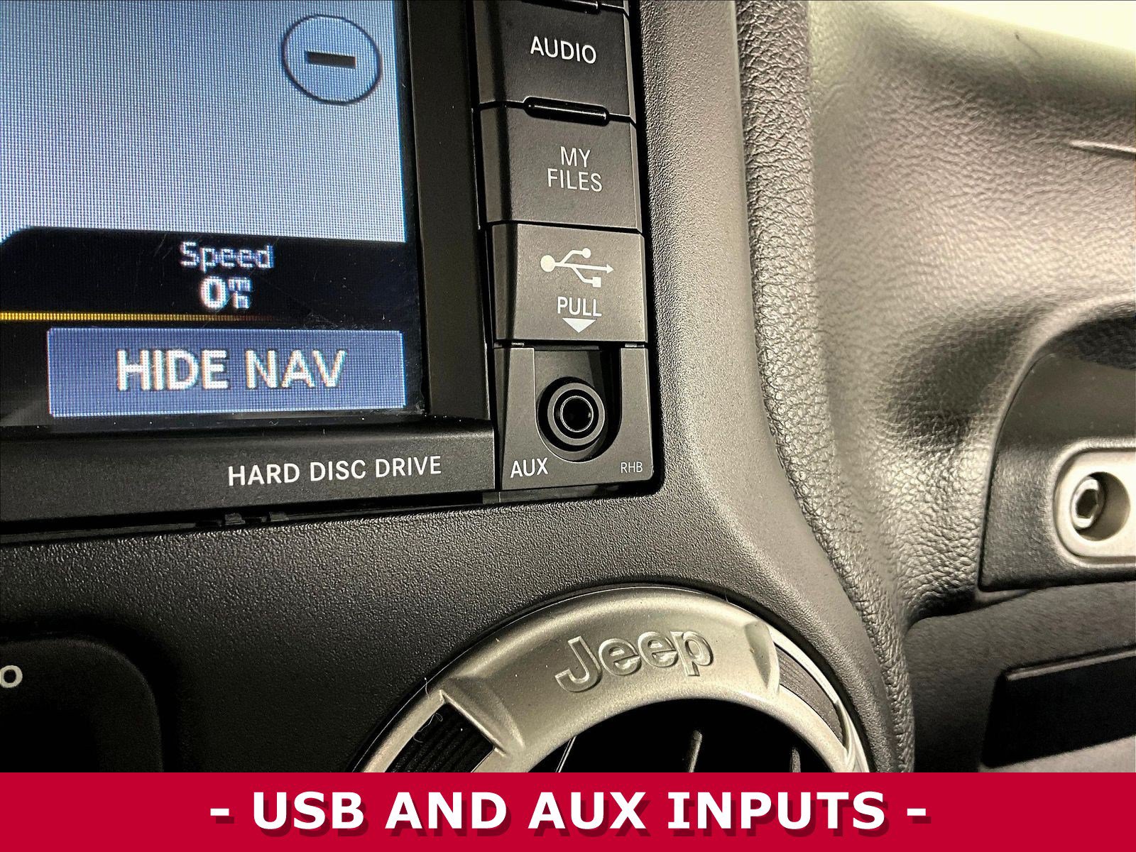 Used 2014 Jeep Wrangler Unlimited Sahara w/ Connectivity Group AWD/4WD image 15