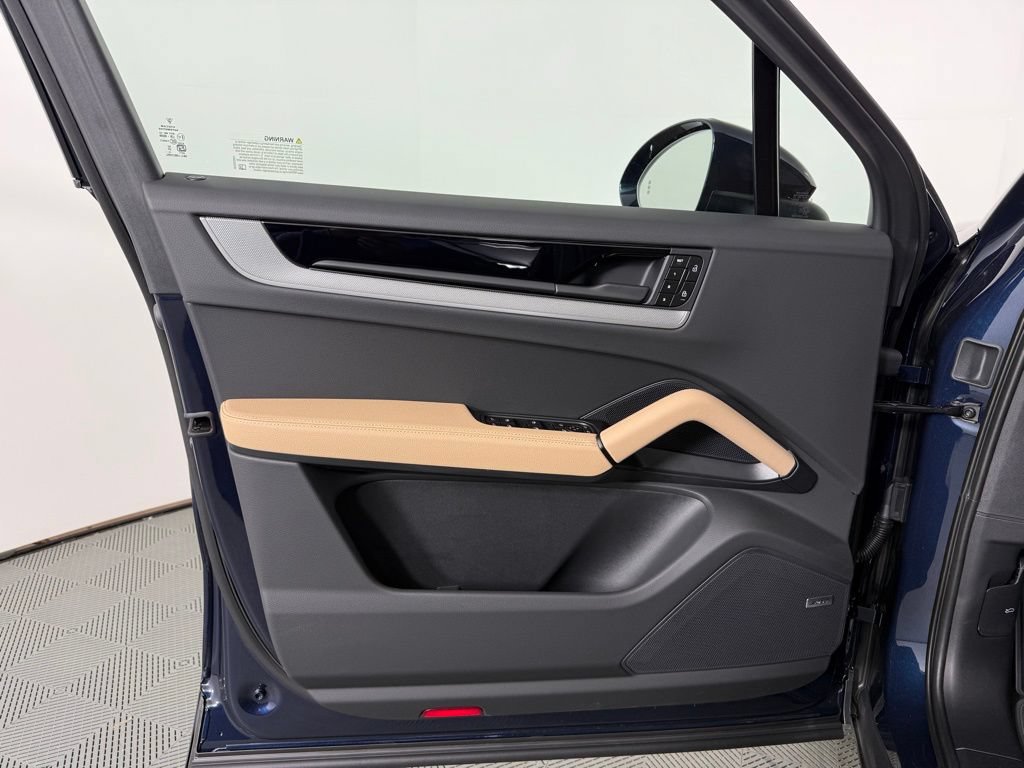New 2026 Porsche Cayenne AWD/4WD image 19