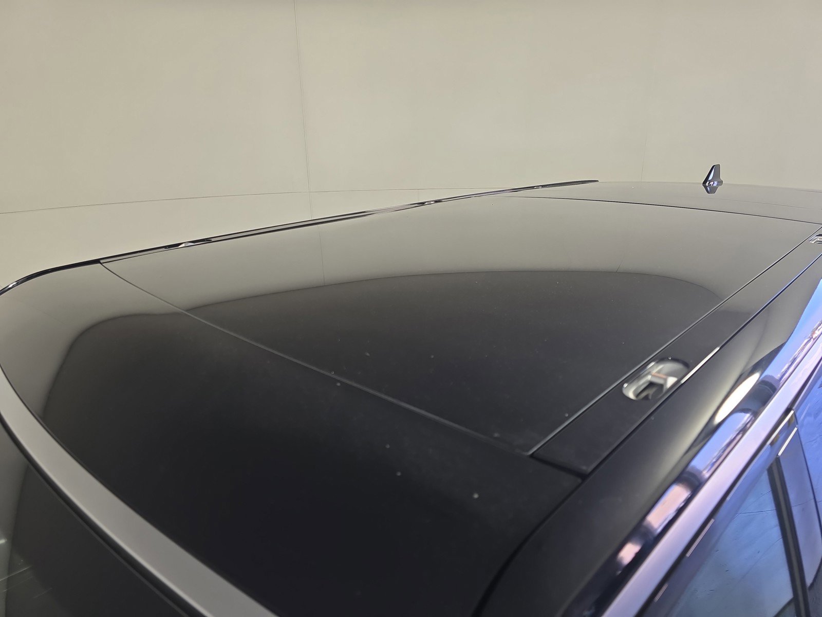 Used 2022 Rivian R1S Launch Edition image 13