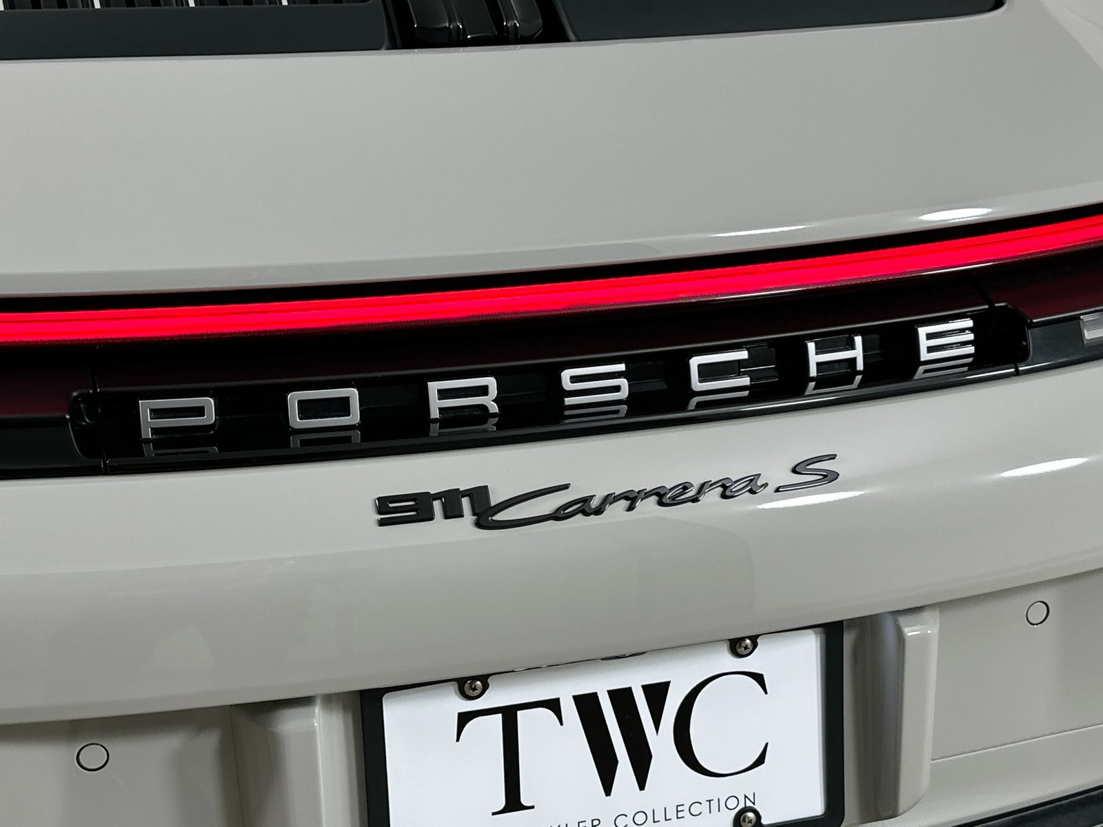 Certified 2025 Porsche 911 Carrera S w/ Sportdesign Package RWD image 37
