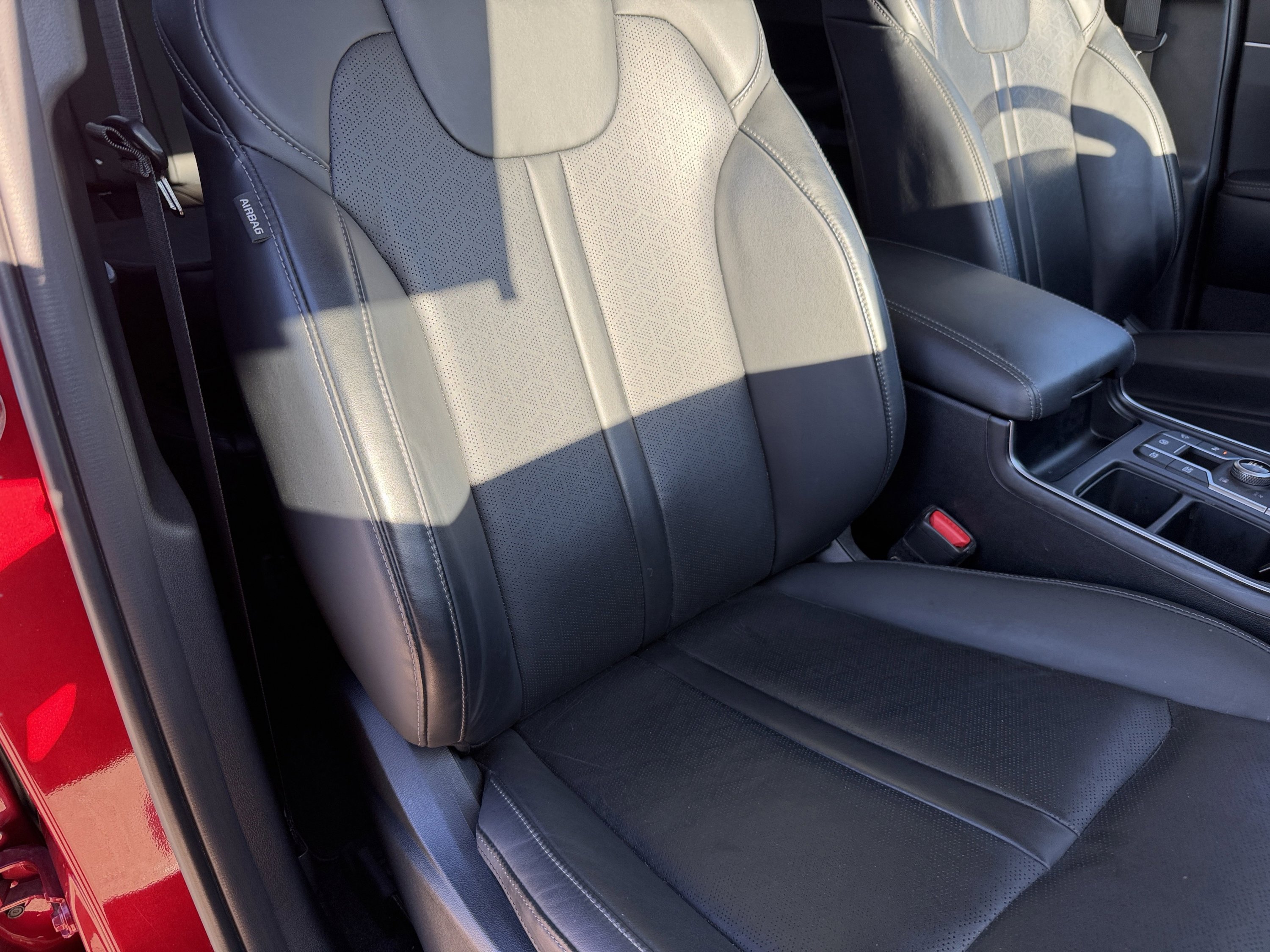 Used 2023 Kia Sorento EX image 51