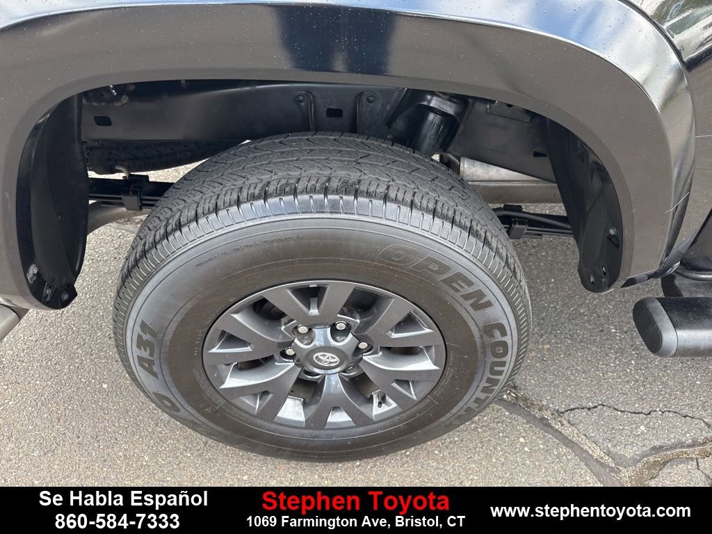 Used 2023 Toyota Tacoma SR5 AWD/4WD image 11