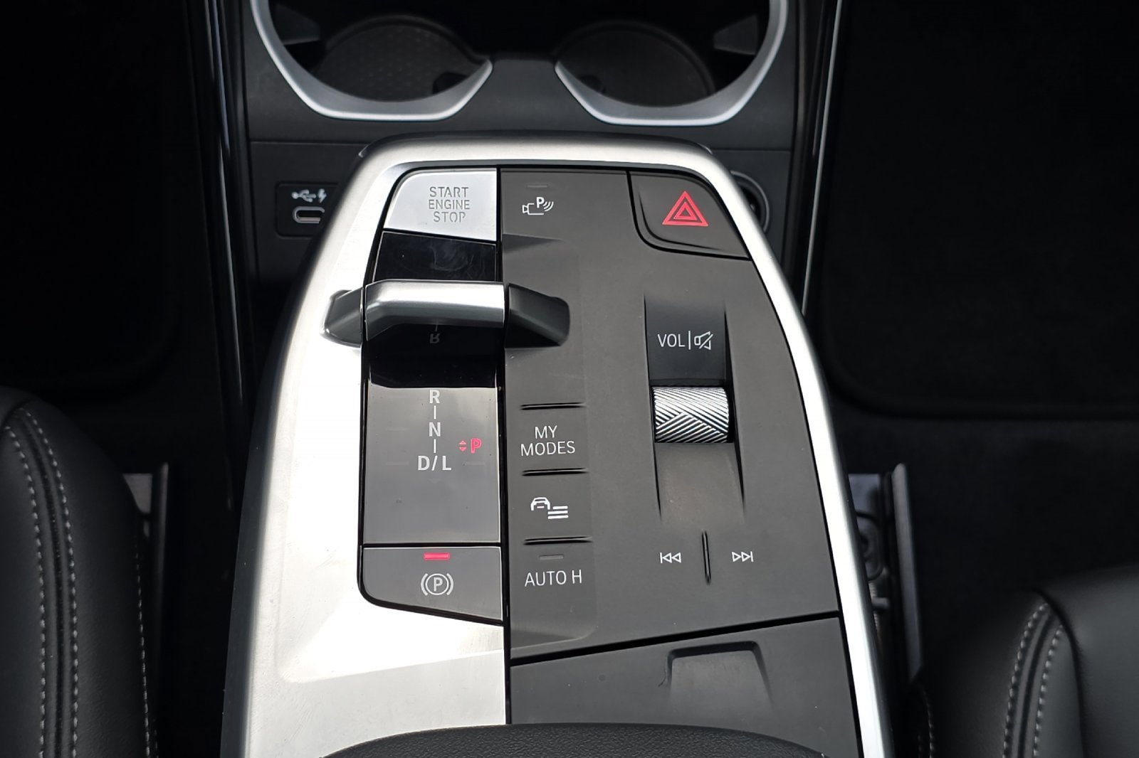 Used 2024 BMW X1 xDrive28i w/ Premium Package image 21