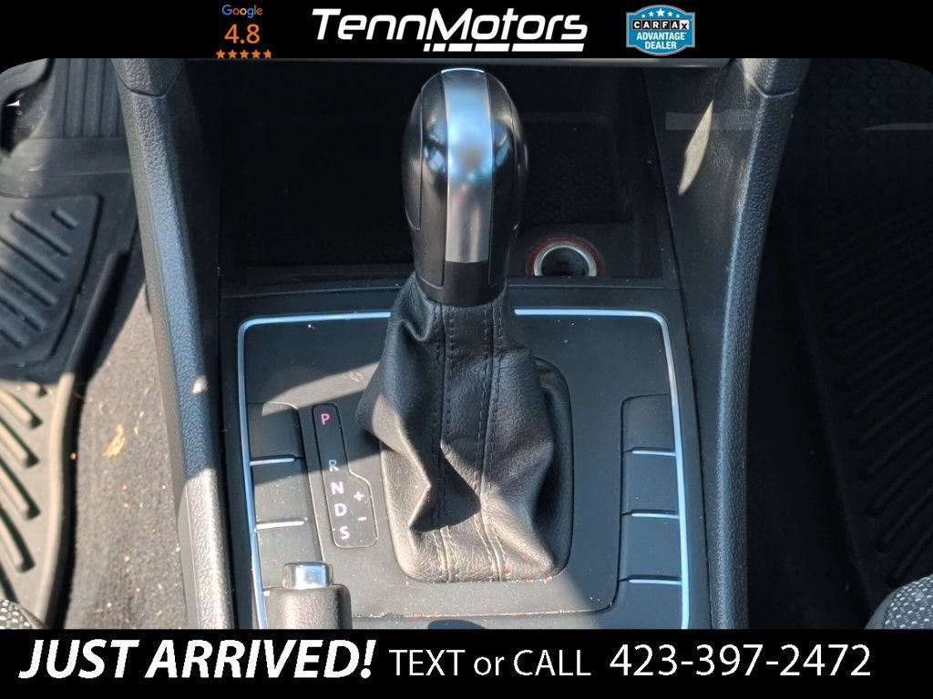 Used 2016 Volkswagen Passat 1.8T S w/ Lighting Package (P06) FWD image 18