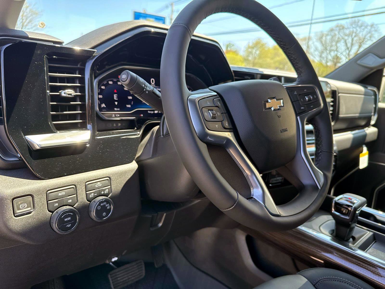 New 2025 Chevrolet Silverado 1500 LT w/ Leather Package image 13