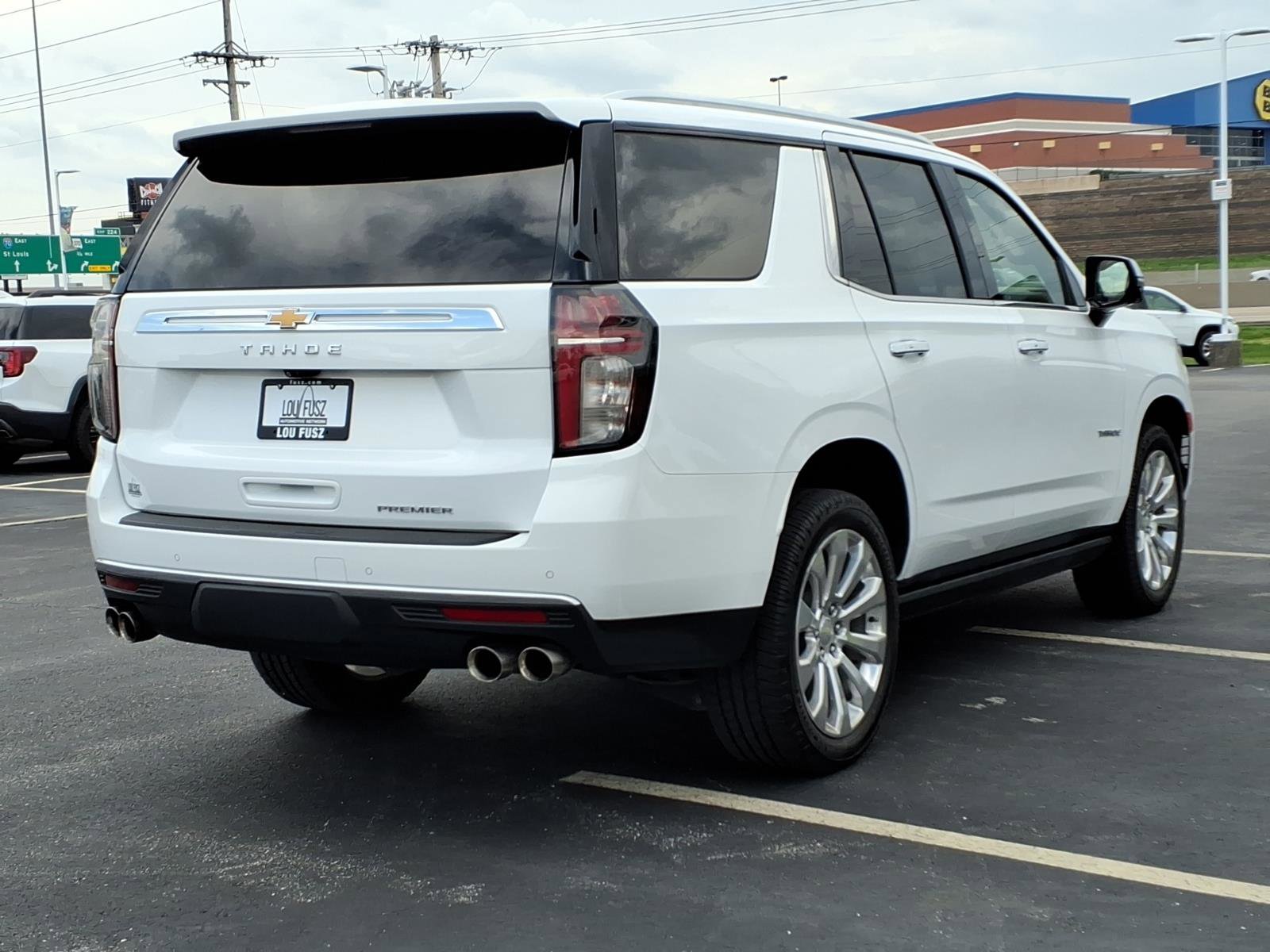 Used 2021 Chevrolet Tahoe Premier w/ Premium Package image 27