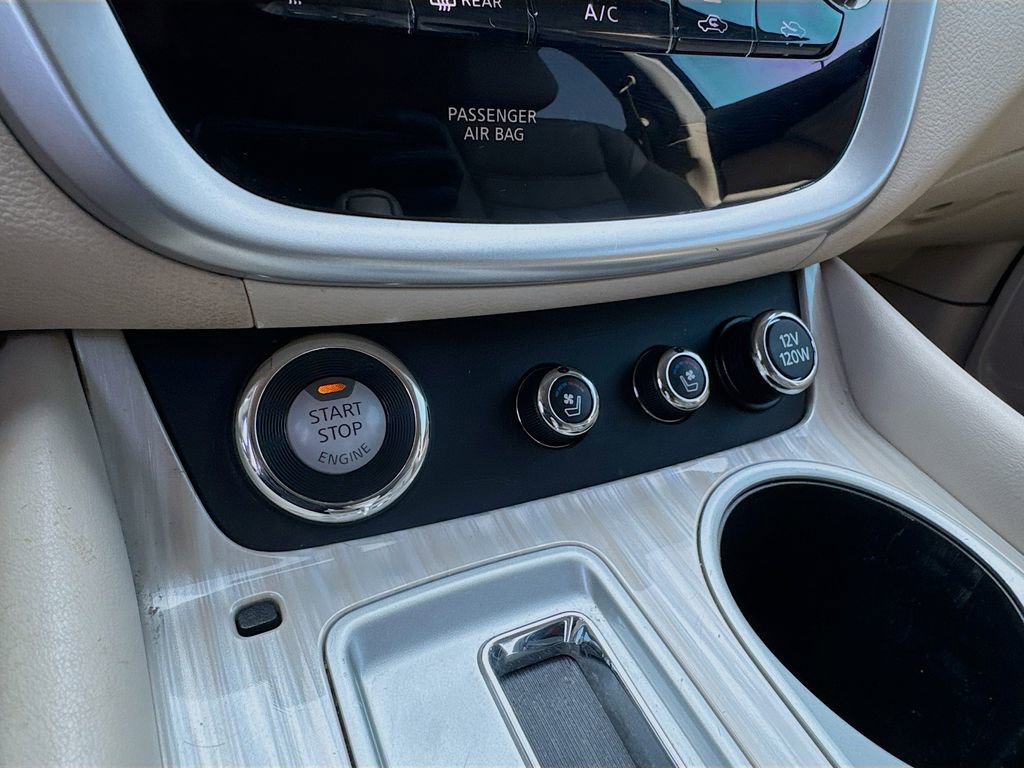 Used 2015 Nissan Murano Platinum w/ Platinum Technology Package FWD image 14