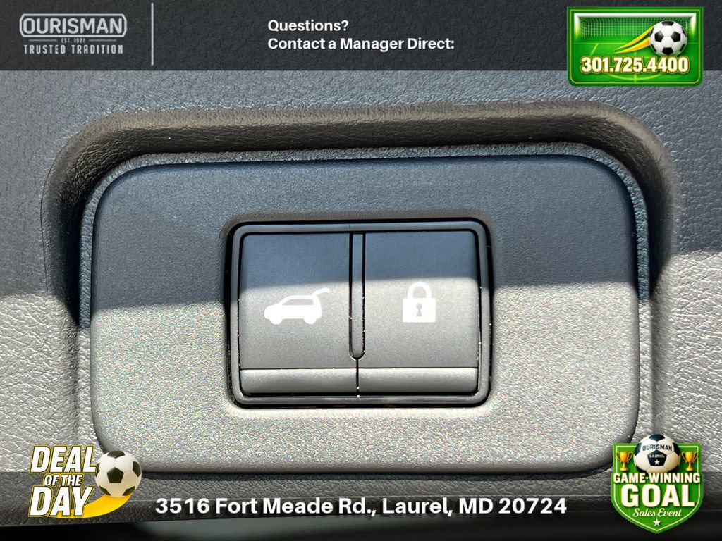 Used 2024 Nissan Rogue SV FWD image 20