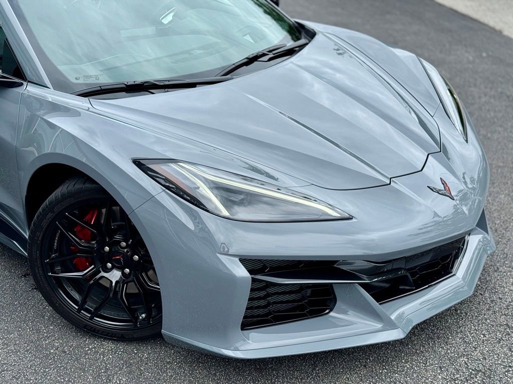 Used 2025 Chevrolet Corvette Z06 w/ Battery Protection Package image 27