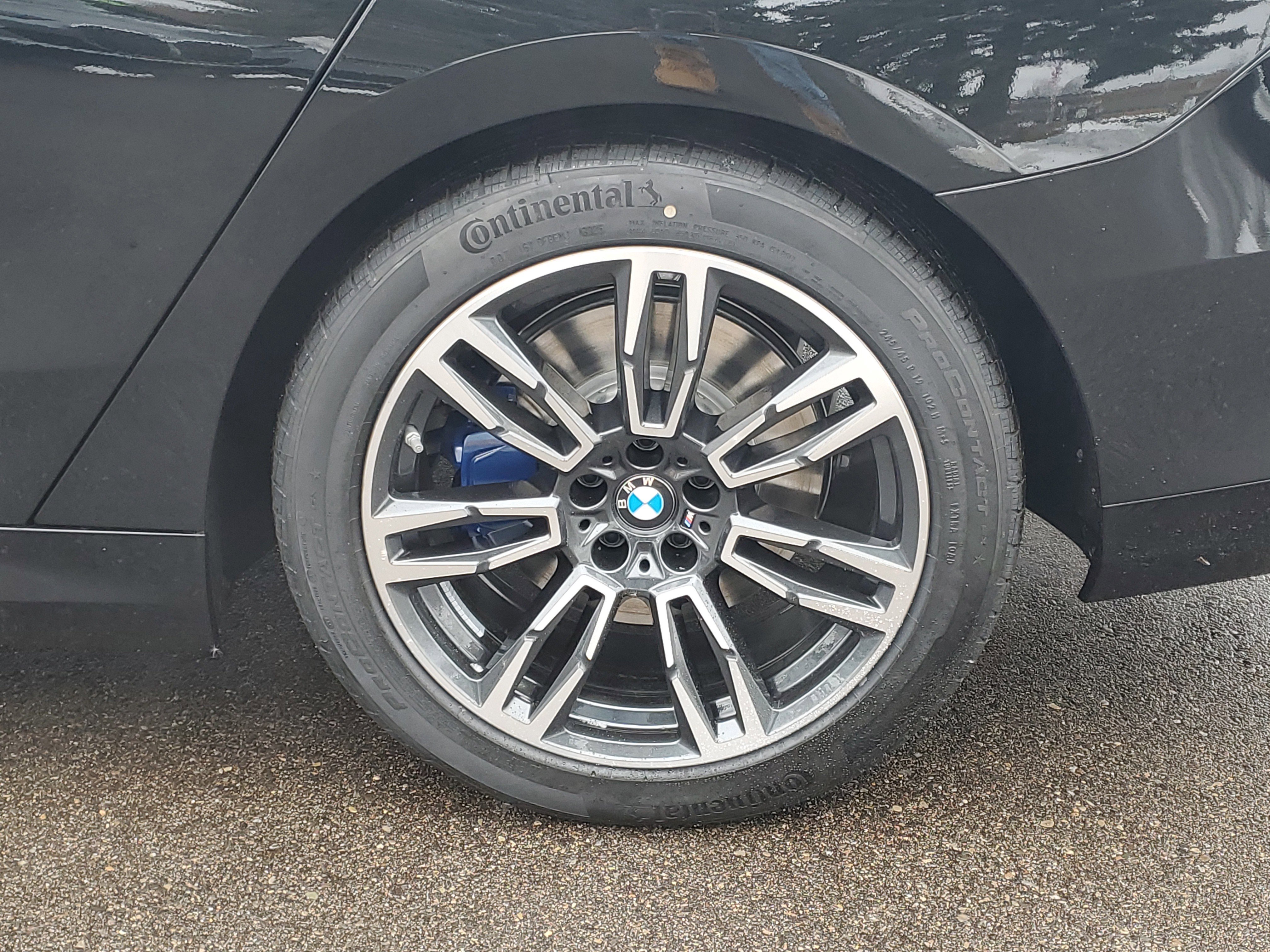 New 2026 BMW 540i xDrive w/ Executive Package image 28