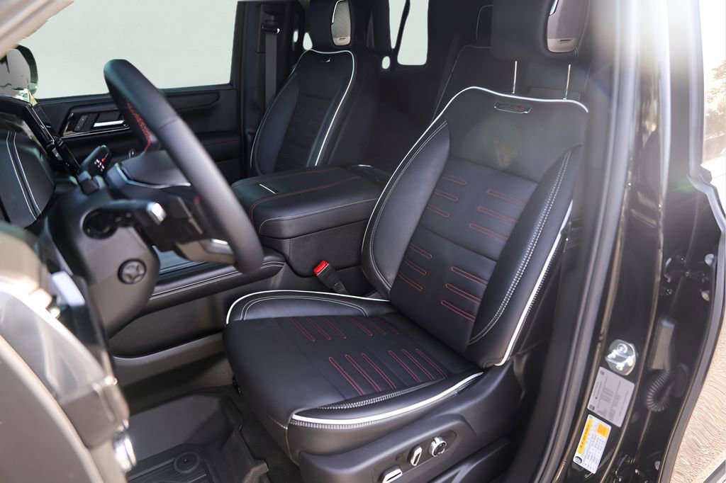 Certified 2025 GMC Yukon AT4 Ultimate image 10