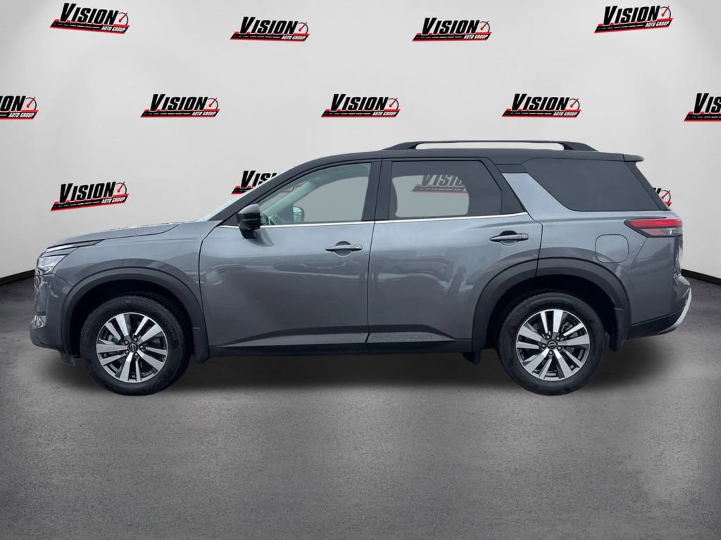 Used 2024 Nissan Pathfinder SL image 8