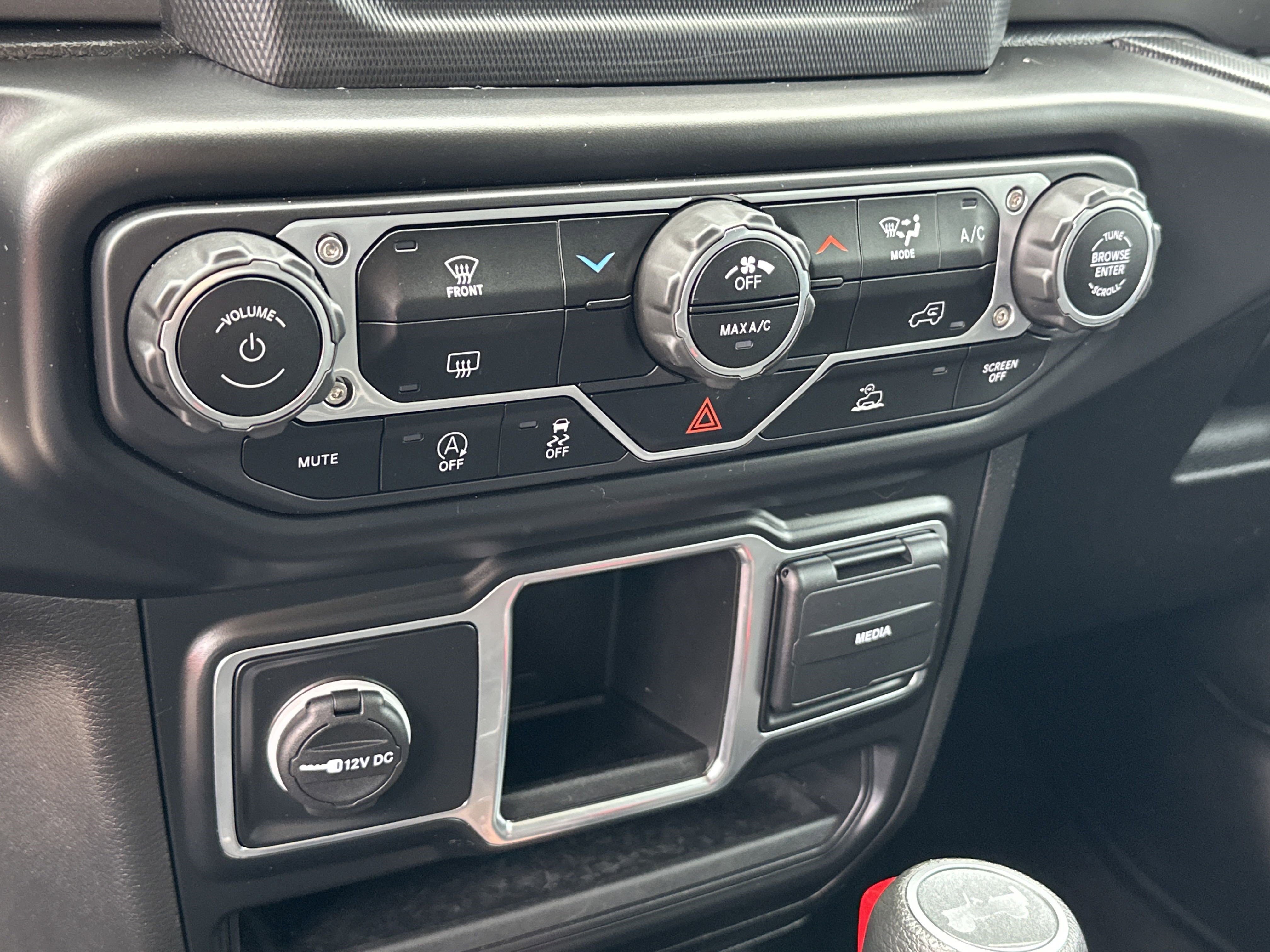 Used 2022 Jeep Wrangler Sport image 23