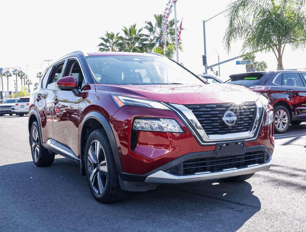 Used 2023 Nissan Rogue Platinum w/ Platinum Premium Package image 8