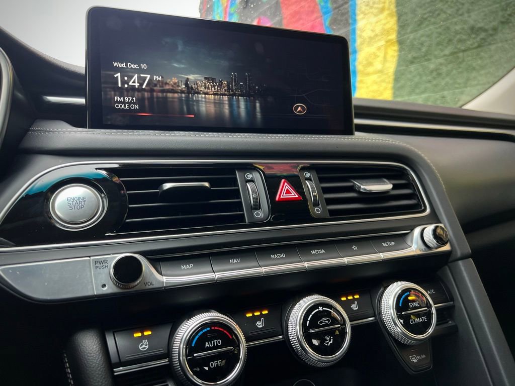 Used 2022 Genesis G70 2.0T image 51