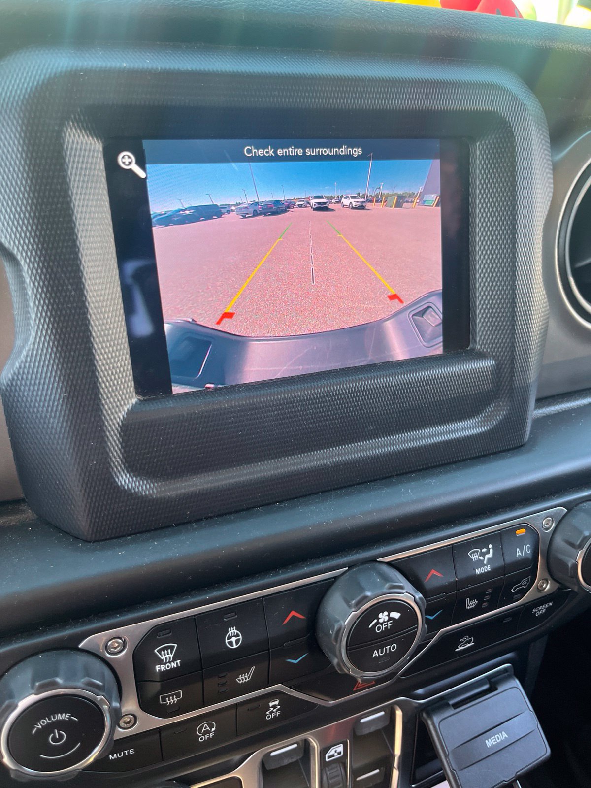 Used 2020 Jeep Gladiator Sport w/ Quick Order Package 24S AWD/4WD image 7