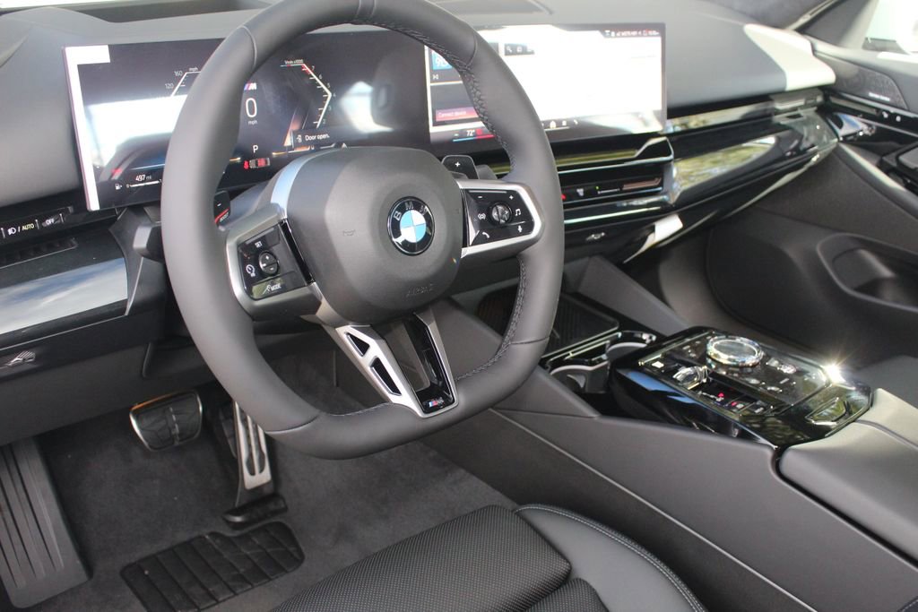 Used 2026 BMW 530i xDrive w/ Executive Package AWD/4WD image 13