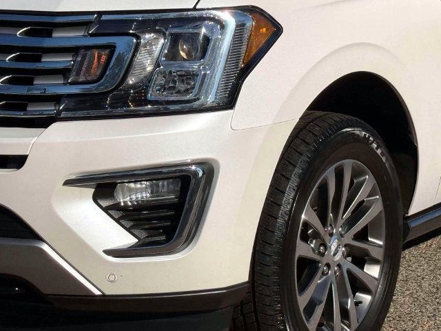 Used 2018 Ford Expedition Limited AWD/4WD image 10