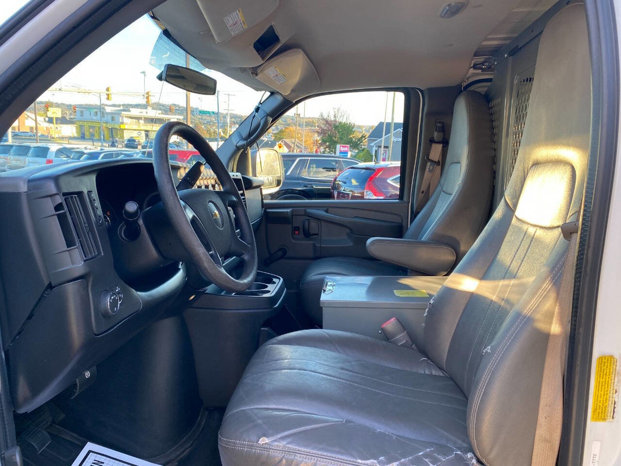 Used 2012 Chevrolet Express 2500 image 9