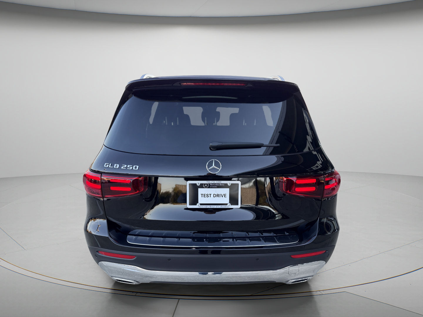 New 2026 Mercedes-Benz GLB 250 image 4