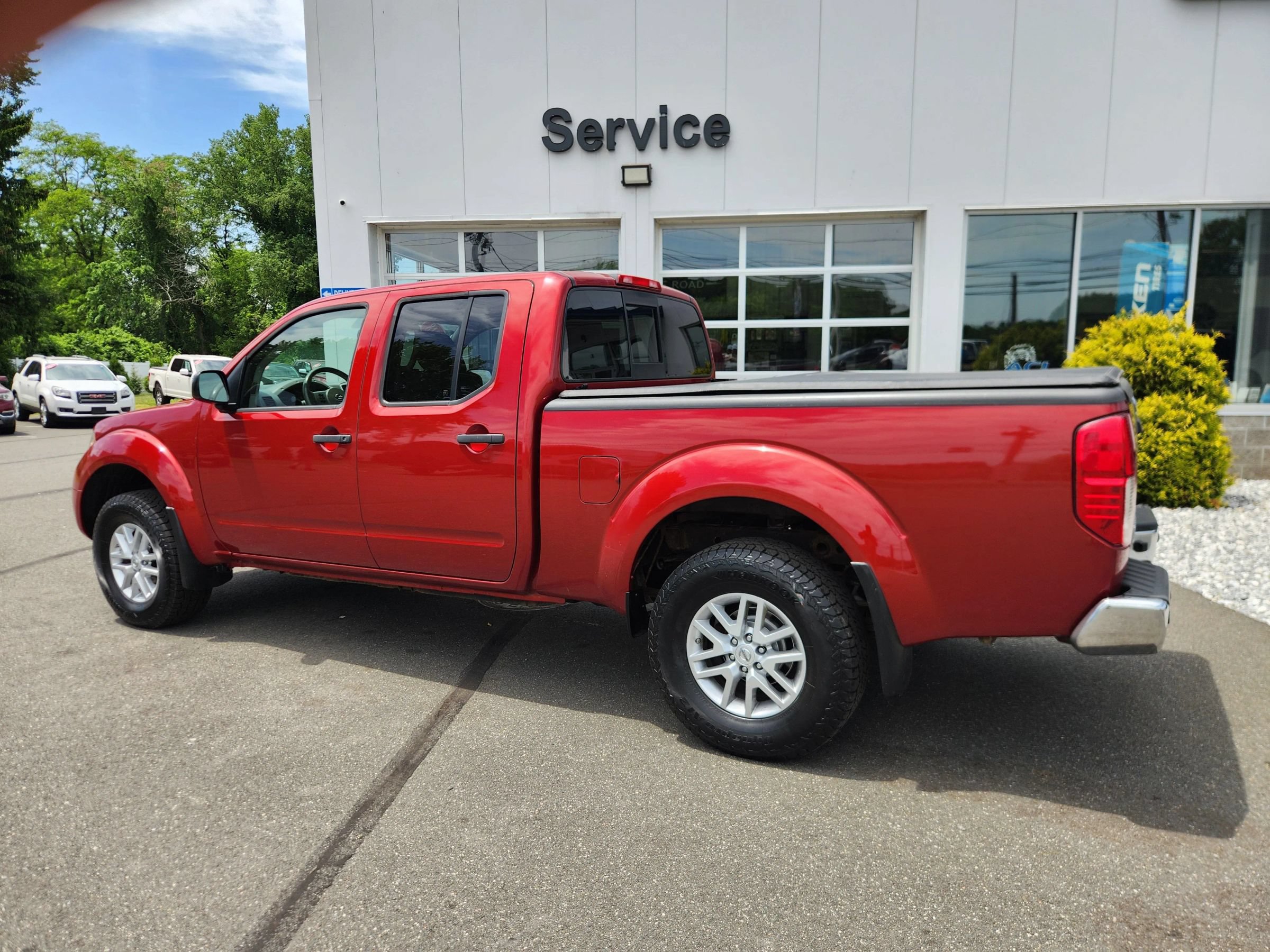 Used 2018 Nissan Frontier SV w/ Value Truck Package AWD/4WD image 11