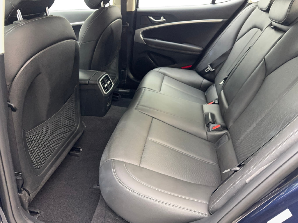 Used 2026 Genesis G70 2.5T RWD image 35