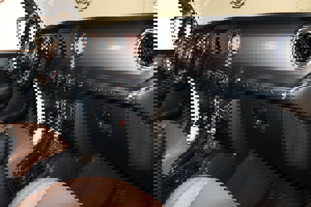 Used 2020 Jeep Wrangler Unlimited Sport image 64