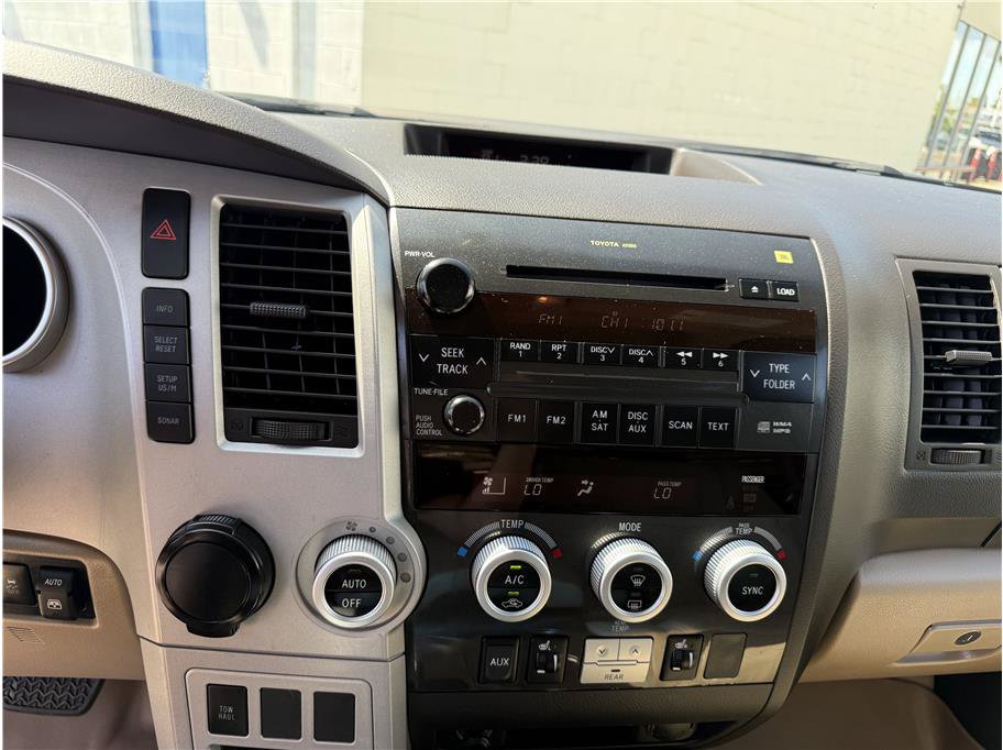 Used 2008 Toyota Sequoia Limited RWD image 24