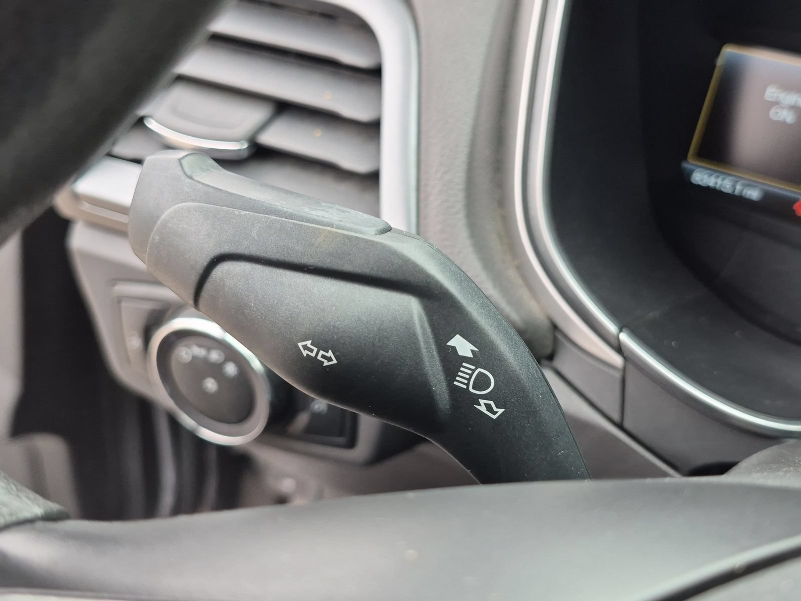 Used 2014 Ford Fusion SE FWD image 24