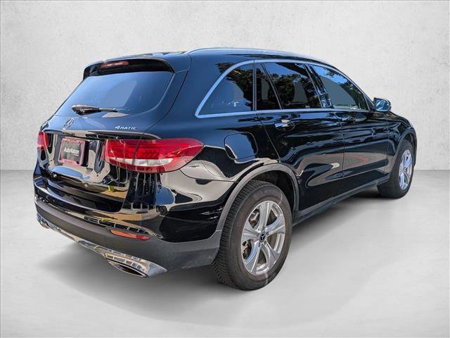 Used 2017 Mercedes-Benz GLC 300 4MATIC image 5