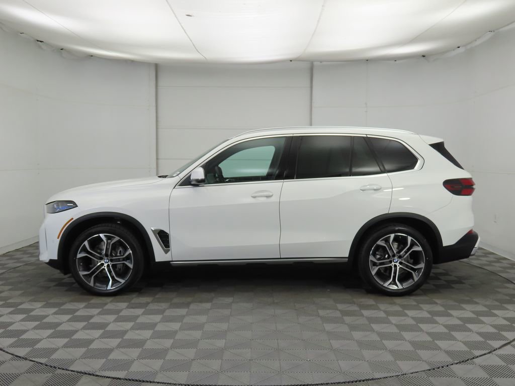 New 2026 BMW X5 xDrive40i w/ Climate Comfort Package image 8
