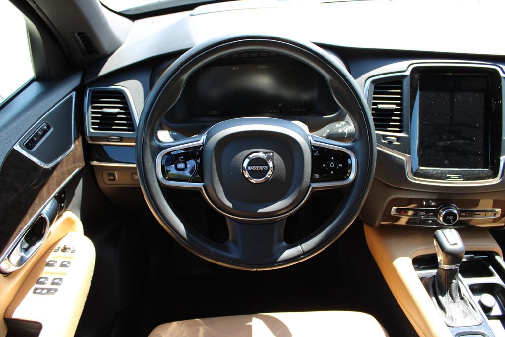 Used 2019 Volvo XC90 T6 Momentum w/ Advanced Package AWD/4WD image 17