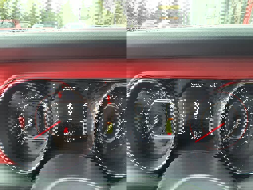 Used 2022 Jeep Wrangler Unlimited Rubicon w/ Cold Weather Group image 15