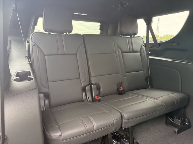 New 2026 Chevrolet Suburban RST w/ RST Capability Package AWD/4WD image 19