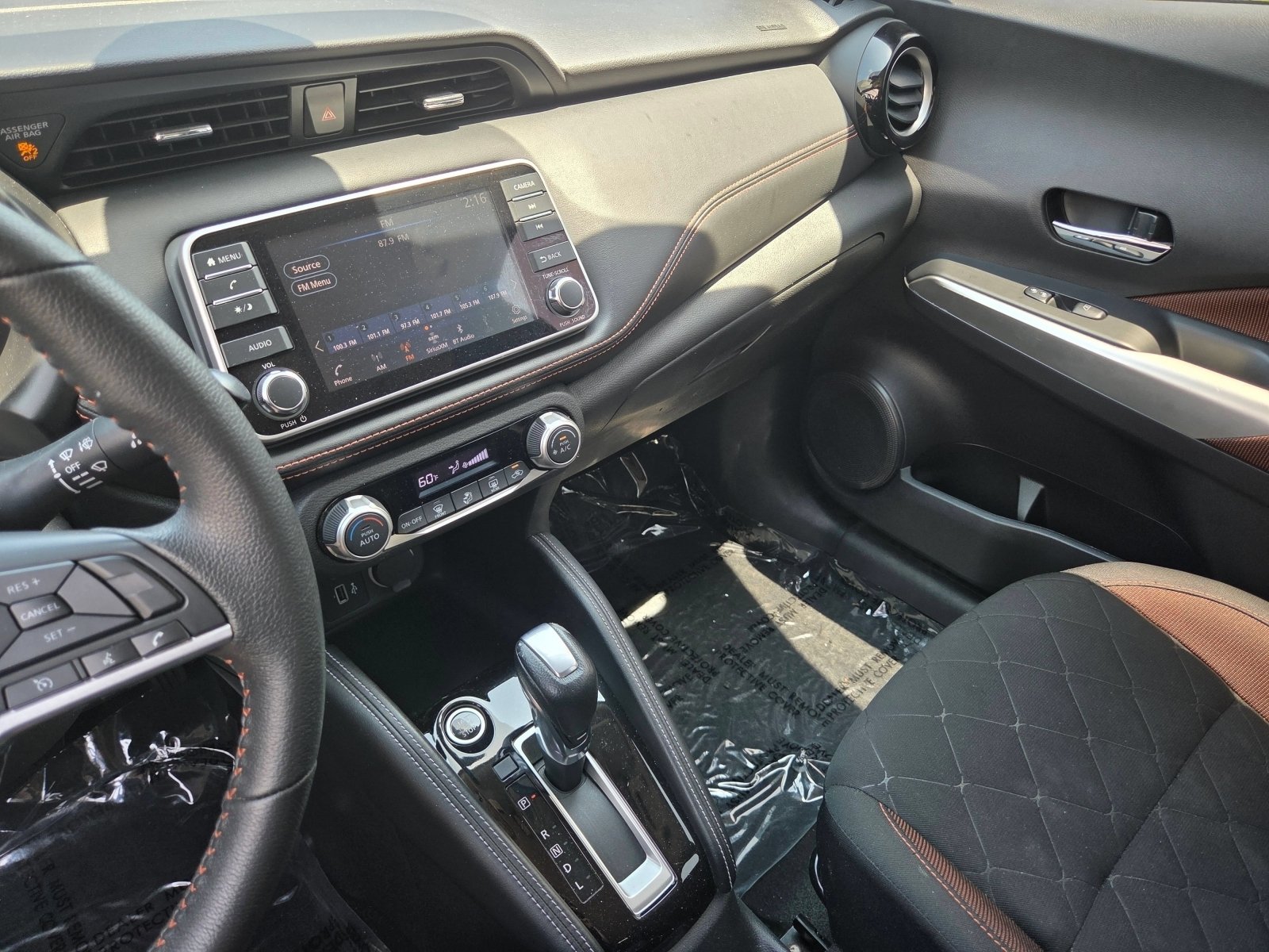 Used 2020 Nissan Kicks SR FWD image 32