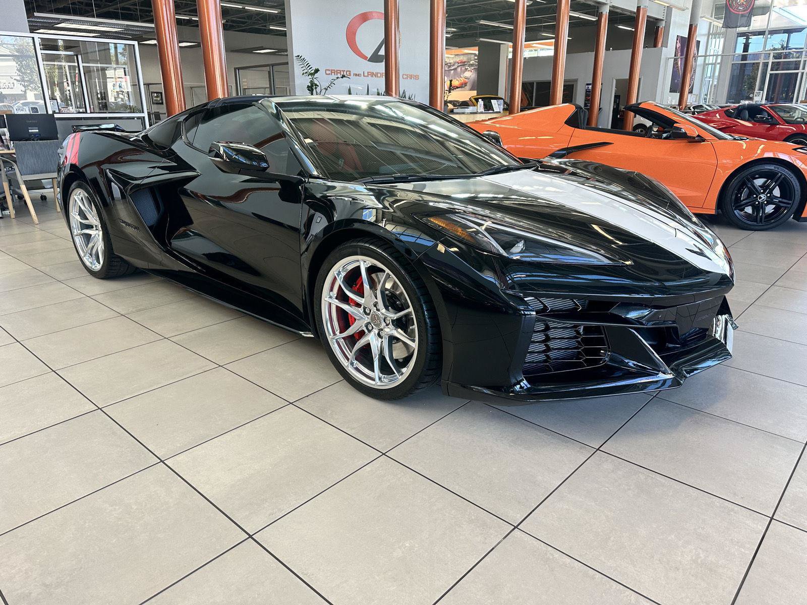 Used 2027 Chevrolet Corvette Grand Sport w/ Z52 Sport Performance Package RWD image 5