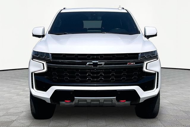 Used 2022 Chevrolet Tahoe Z71 w/ Luxury Package AWD/4WD image 2