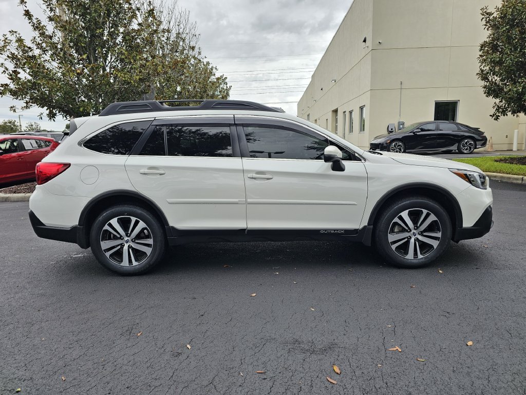 Used 2019 Subaru Outback 3.6R Limited w/ Popular Package #2 AWD/4WD image 2