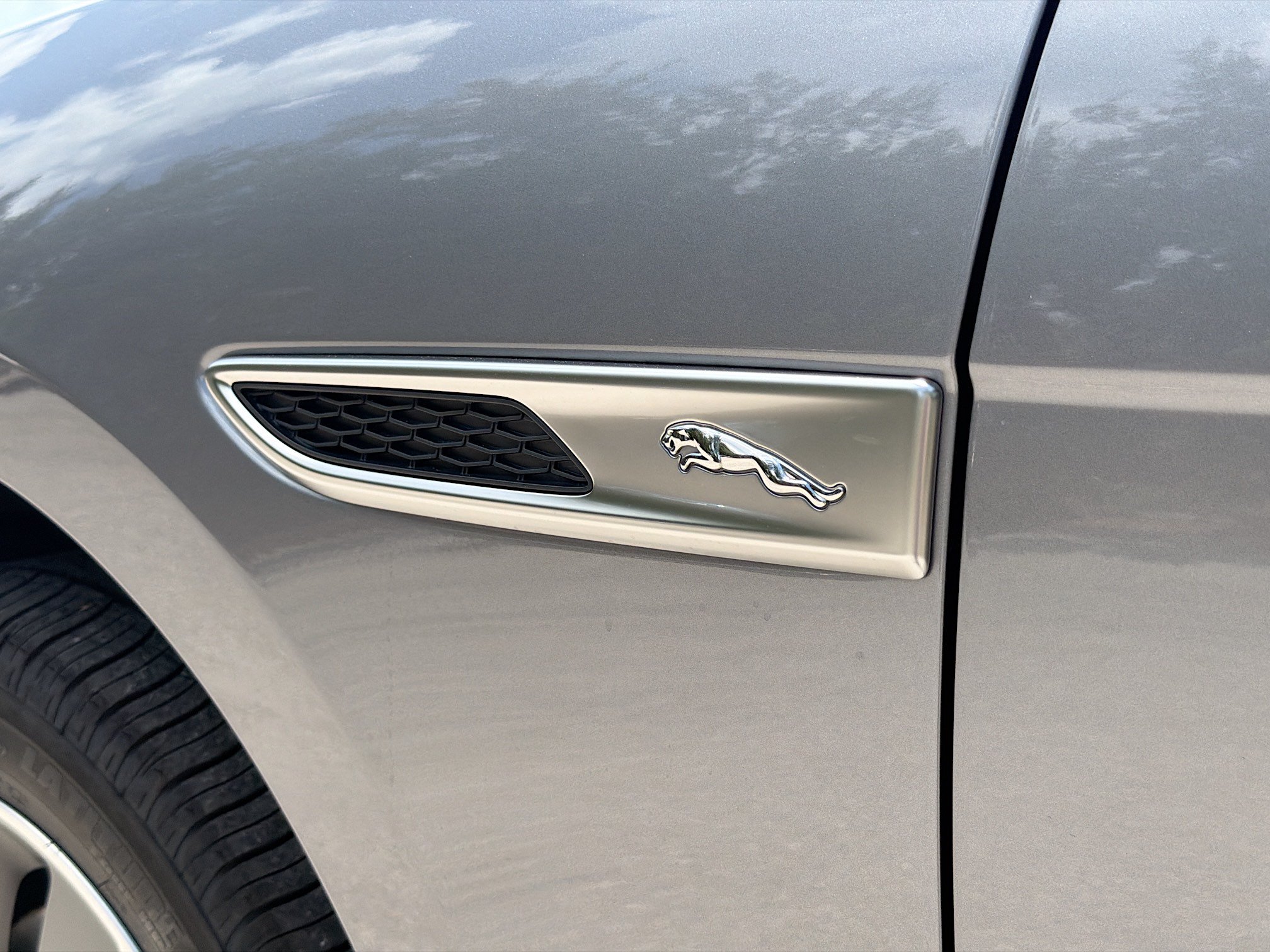 Used 2021 Jaguar F-PACE S AWD/4WD image 46
