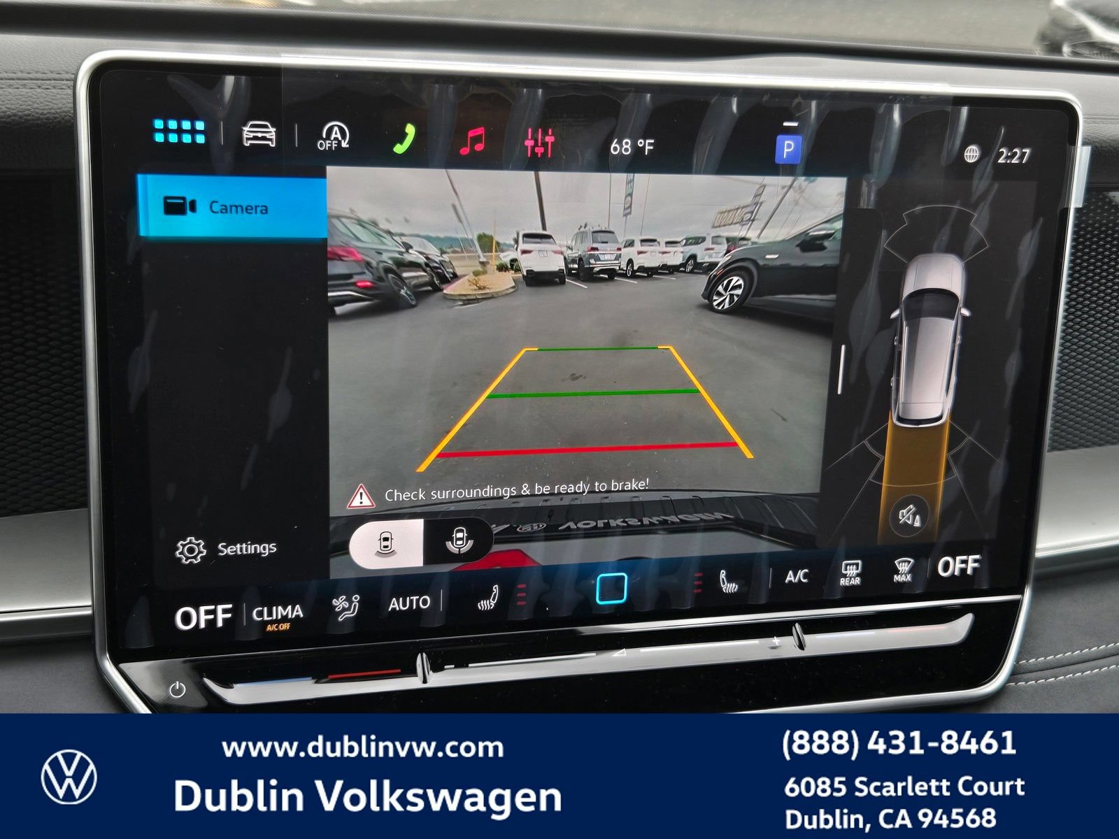 New 2026 Volkswagen Tiguan SE R-Line FWD image 17
