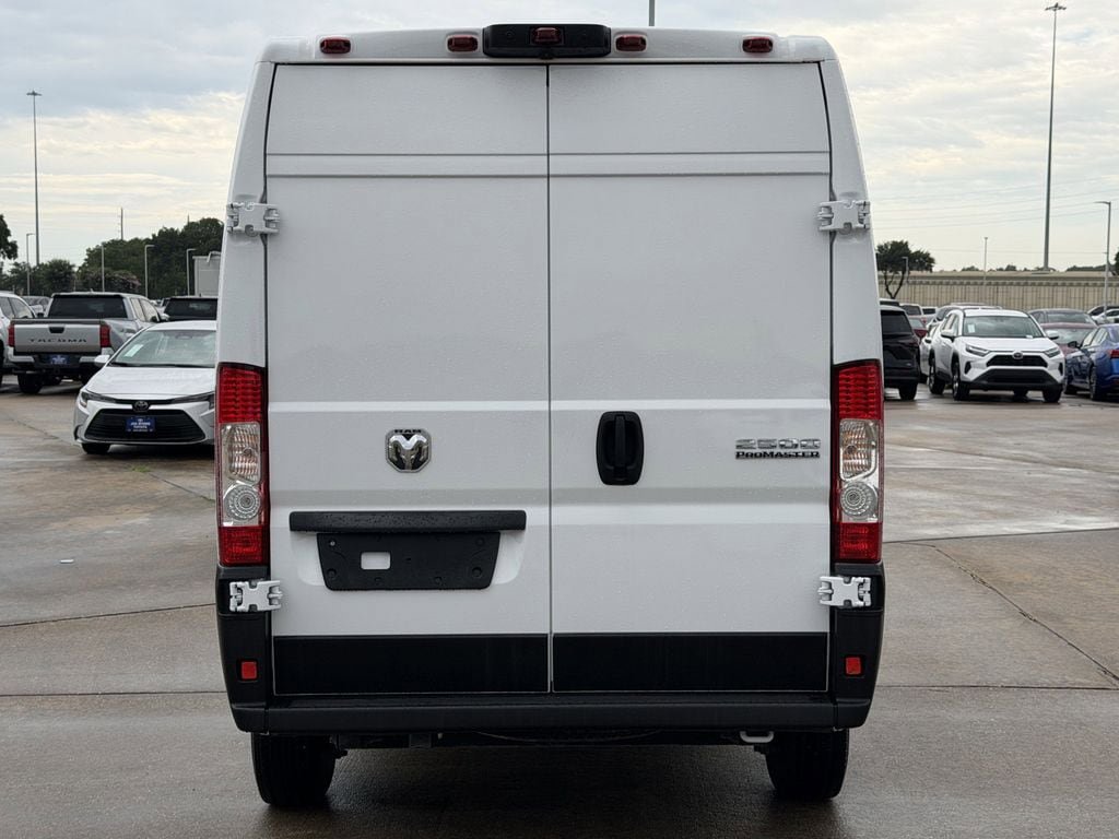 Used 2026 RAM ProMaster 2500 w/ Convenience Group FWD image 8