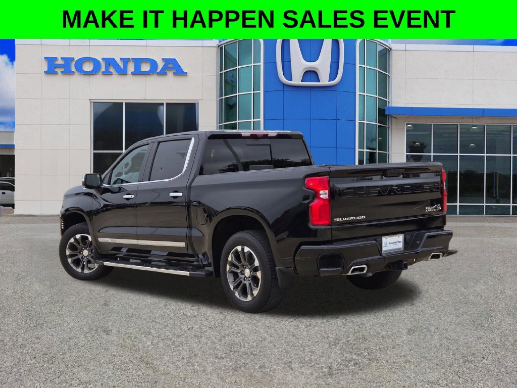 Used 2023 Chevrolet Silverado 1500 High Country w/ Technology Package AWD/4WD image 5